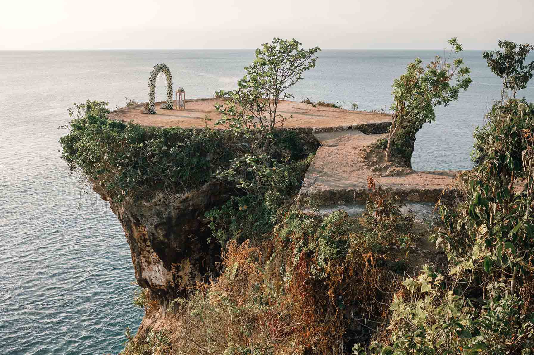 cliff wedding in bali cliff wedding in bali