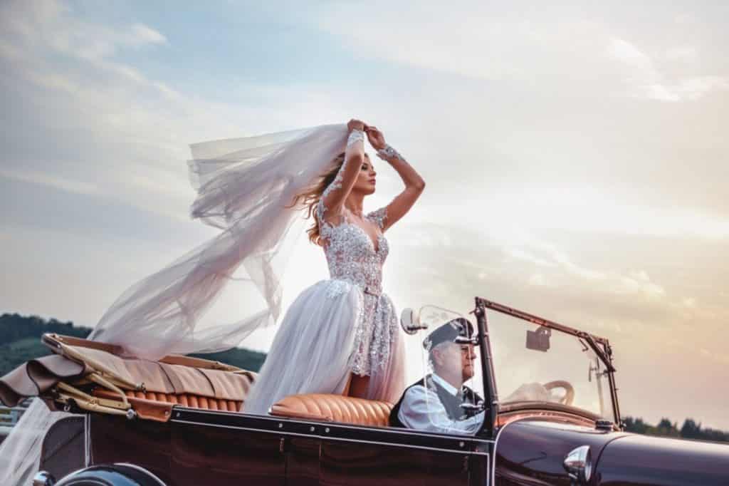 guide to book wedding transportation