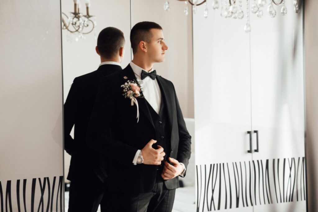 grooms prepare the wedding