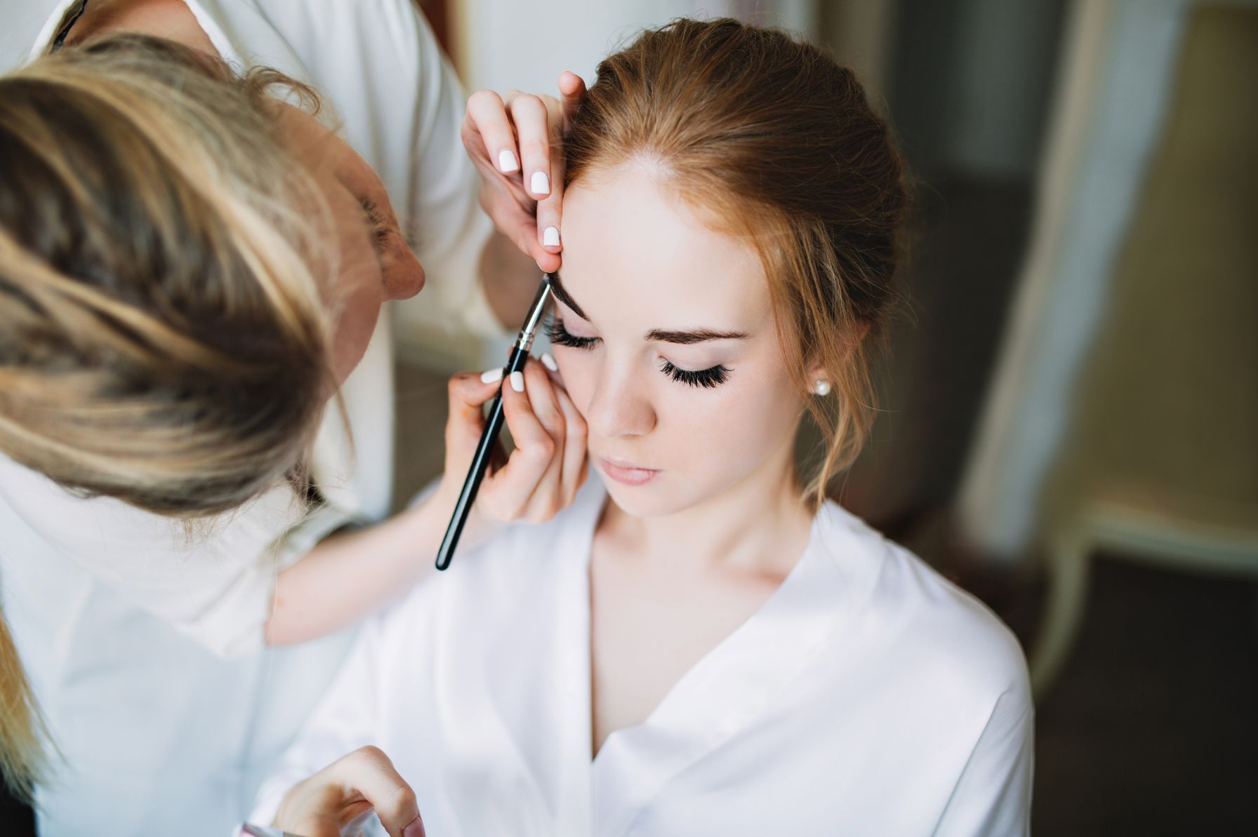 wedding makeup rainy season - photo by Lookstudio