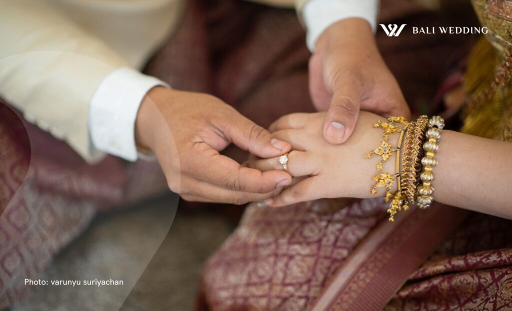 Sinamot batak wedding traditions in indonesia