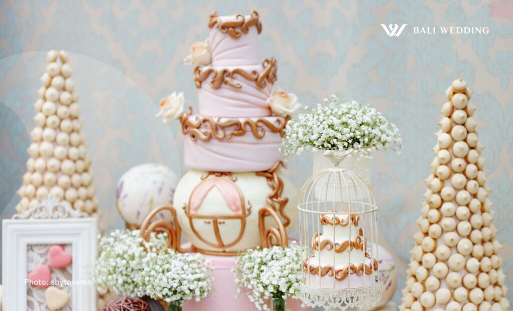 Wedding cake tiers