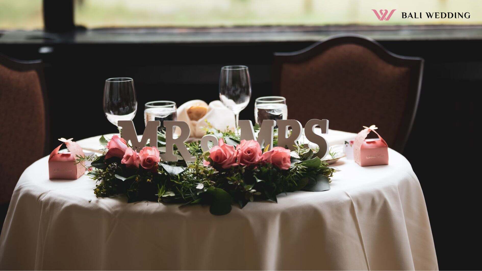 paket pernikahan bali, goblet glass on the table