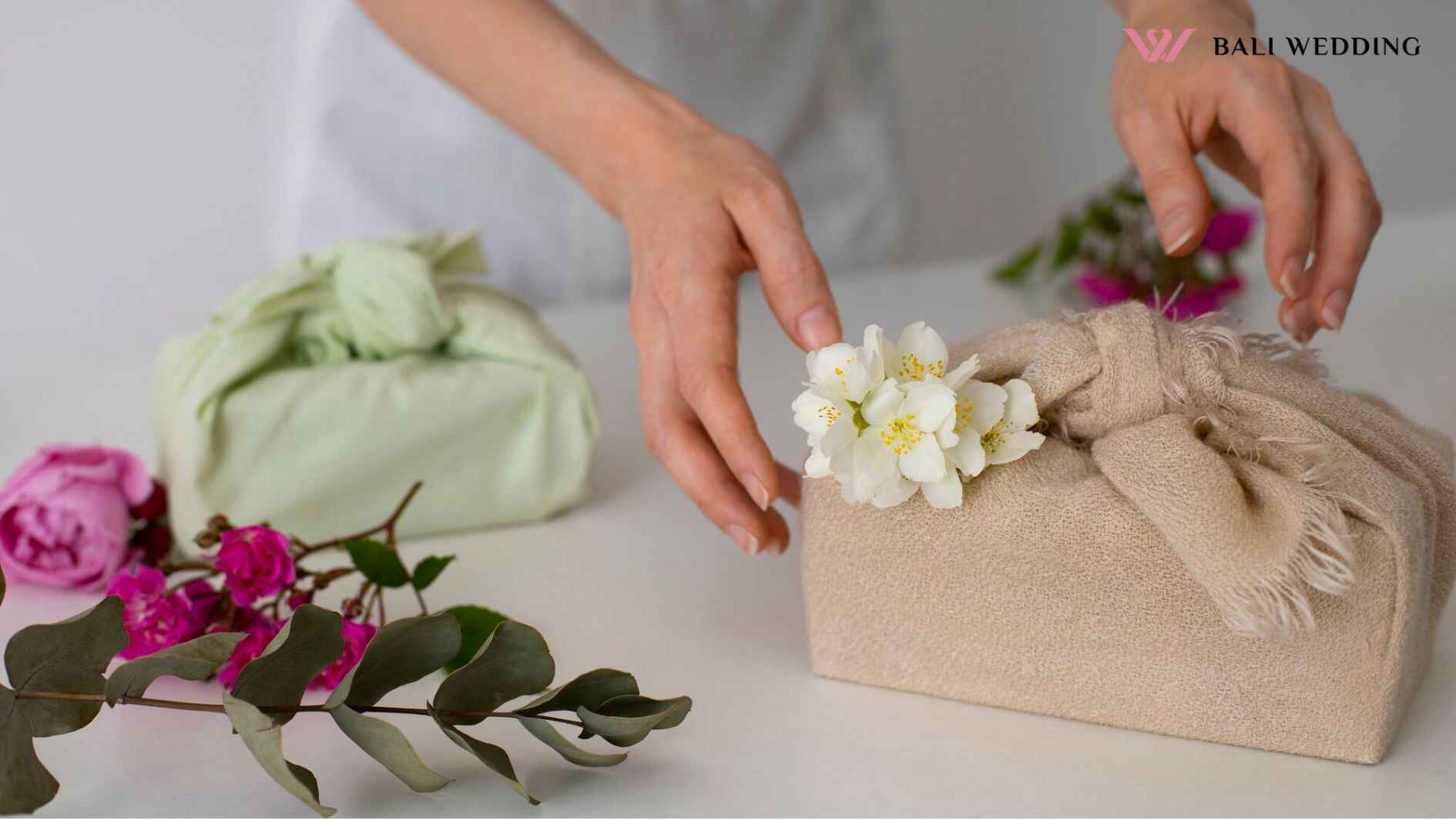 Personalisasi Wedding Gifts